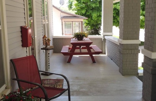 Decorah House | Location! Location! Location! 5 Bedroom Home 1 Block From Downtown Decorah