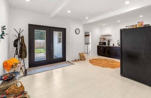 Ohio City House | LOCATION! LOCATION! Minutes from everything you will love about Cleveland
