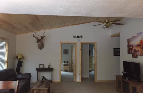 Minocqua House | LOCATION - LOCATION - SNOWMOBILING, ICE FISHING & MUCH MORE, - GREAT GETAWAY