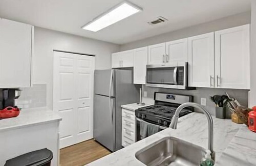 Herndon Apartment | Location | Relaxed | Prime | Suburban | Boutique
