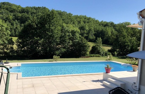 Laroque-Timbaut House | Location Villa Spacieuse Avec Piscine Privée sur Propriété Isolée de 6 000 M2