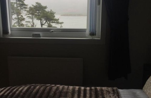 Nostie House | Lochalsh View en suite Kyle near Skye