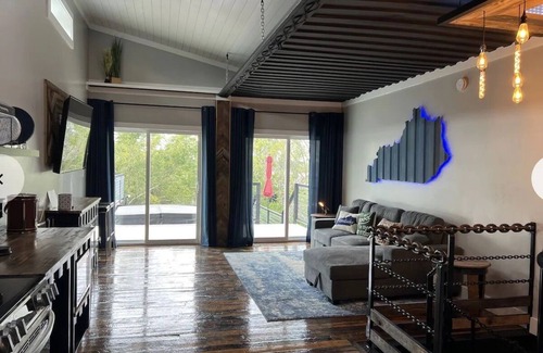 Lancaster Cabin | LockRidge Park