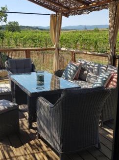 Saint-Genies-de-Fontedit Cabin | Lodges dans les vignes Domaine Terre des Mages