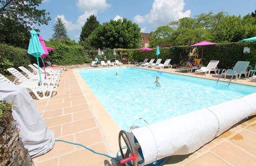 Puybrun House | Lodging complex for 15 people max in Quercy by the Dordogne valley