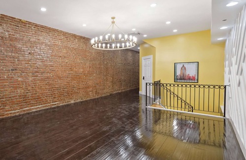West Philadelphia Apartment | Lodgyy - Deluxe Double-bed Suite