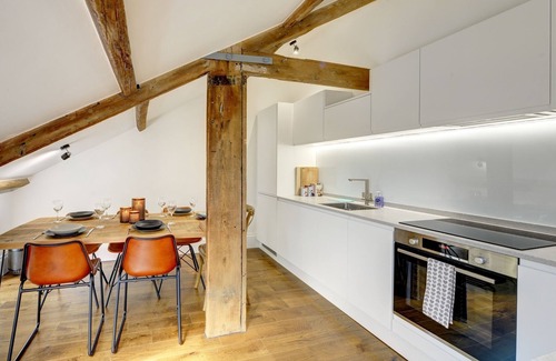 Lofthouse Apartment | Loft 11 - Unique Apartment with Stunning Views