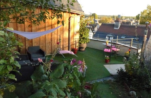 Amboise Cottage | Loft 3 * partly troglo, downtown, parking, garden, superb view, 4/5 pers