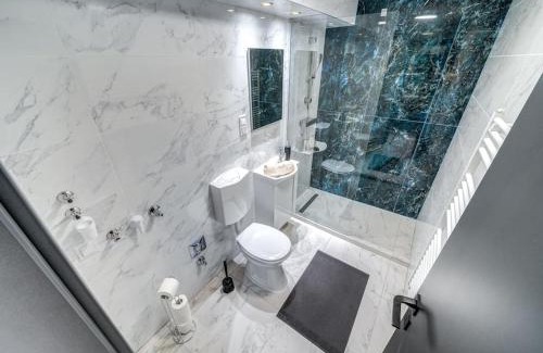 Corvin negyed Apartment | Loft 8 - Grand Stylish Stay with parking