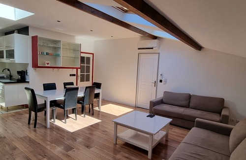 Toulon Apartment | Loft 80m² in the middle of the old town
