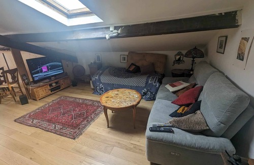 Les Lilas Apartment | Loft chaleureux à 10mn du Métro Mairie des Lilas de la ligne 11 à 15mn chatelet