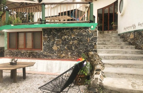 Tepoztlan Apartment | Loft en la Montaña con Baño Privado, Terraza, Jardín y Vistas Panorámicas