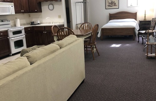 Scottsboro Apartment | "Loft in the Boro!" Perfect for One