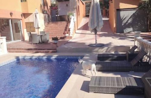 Chiva Villa | Loft in the villa, swimming pool, parking, enclosed garden.
