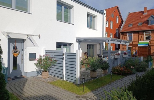Wolfenbuettel Apartment | "Loft" in Wolfenbüttel - apartment/flat, bathroom, WC, terrace