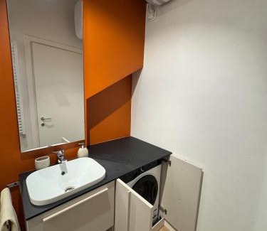 Zona Farini Apartment | Loft Menabrea 12