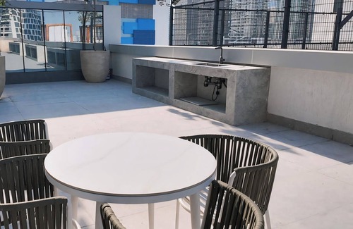 Business Bay Apartment | Loft Premium 3B City View l King size Bed