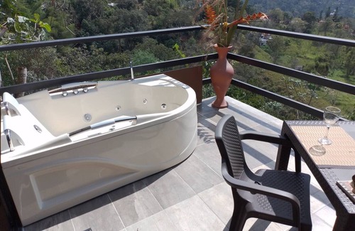 San Francisco Cabin | Loft - Refugio en la Montaña- Via La Vega Cundinamarcann
