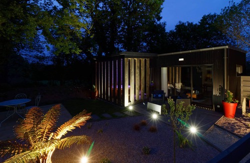 Sizun Apartment | Loft & spa for an escapade romantique.