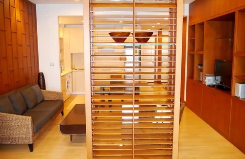 Samre Apartment | Loft style Studio with River view