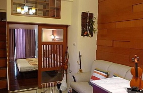 Sinsing District Apartment | Loft Style Apt B Sleeps 12 in Kaohsiung, Taiwan 12人家庭樓中樓組B