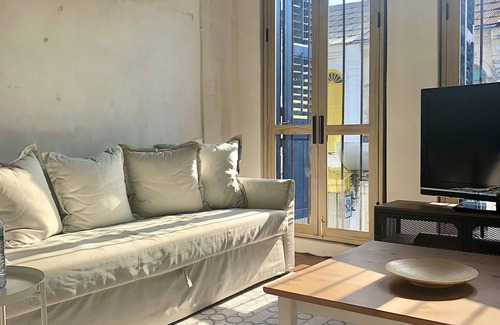 Talat Nuea House | Loft style living like a local, city life for you to explore Phuket Old Town
