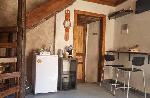 Pedara House | Loft su due Piani Indipendente .parcheggio e Wi-fi Gratuito