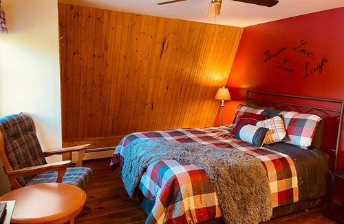 Murray Harbour Apartment | Loft Suite Apartment at Forest & Lake PEI B&B