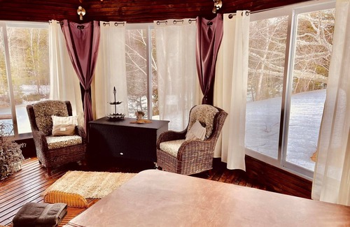 Murray Harbour Apartment | Loft Suite Apartment at Forest & Lake PEI B&B