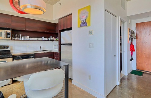 Cite Multimedia Condo | Loft Vieux Montréal / Downtown