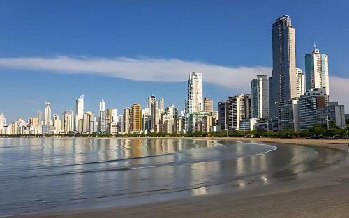 Centro Apartment | Loft vista panorâmica da Roda gigante e orla de BC