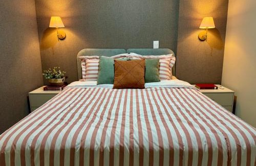 Sao Carlos Apartment | Loft with a view of the forest, in front of USP