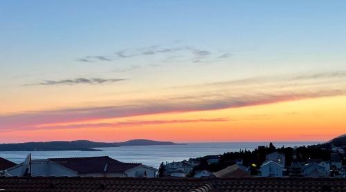 Island Hvar Apartment | Loft with Sea and Fortress View Central Hvar