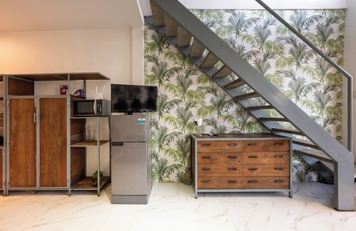 Daun Penh Apartment | Lofty Comfort Stay-Relax by Soben Home