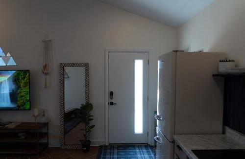 Pine Castle House | Lofty Dreams B&B, studio near Disney & Universal