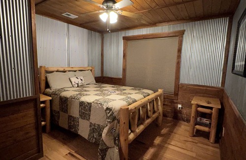 Springfield Cabin | Lofty Lodge on the Bourbon Trail