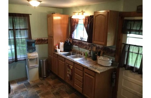 Caroga Lake House | Log Cabin Adirondack Lodge on State Trail System That is “PET FRIENDLY”