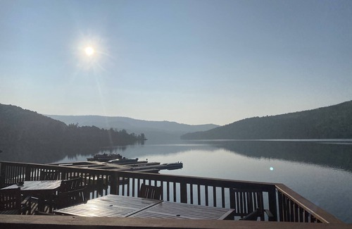 Big Sandy Cabin | Log cabin in the National Forest, full restaurant/bar on site, near ski lift.n