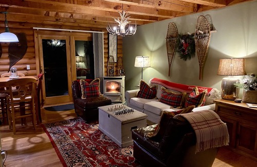 Bolton Landing Cabin | Log Cabin Mountain View On 4 Acres 5 Minutes From Bolton Landing and Lake George