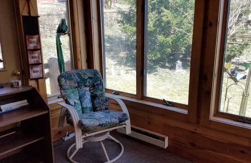 Salunga House | Log cabin nestled beside Chiques Creek in historic Lancaster County
