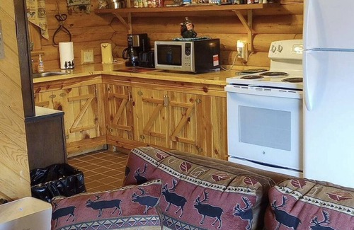 Harpers Ferry Cabin | Log Cabin next to the Mississippi River