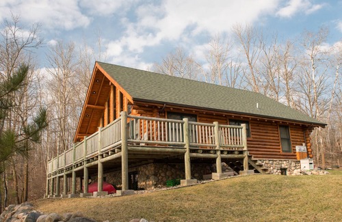 Waubun Cabin | Log Cabin On Scenic Juggler Lake ~ Dramatic Sunset Views!