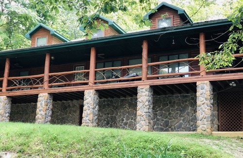 Doniphan Cabin | Log Cabin on the Current River