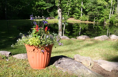 Cullowhee Cabin | Log Cabin Retreat at Silent Meadows