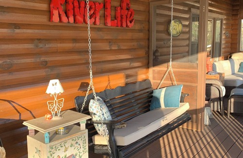 Livingston County Cabin | Log cabin w/walk out basement and loft located on Ohio Rivers edge.