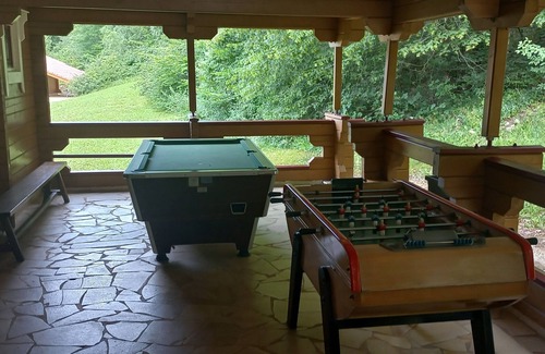 Mauroux Ski Chalet | Log cabin with all comforts