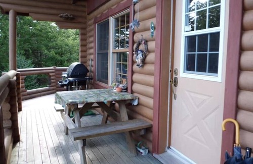 West Bay House | Log cabin with fantastic panoramic views