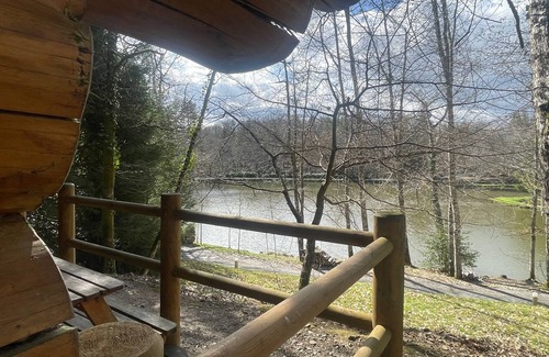 Payzac Ski Chalet | Log Cabin with Lake View – Nature Escape, Terrace, Canoe, and Activities