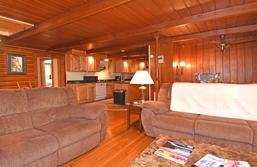 Candler Cabin | Log Cabin, Wood Burning Fireplace, Hot Tub, Pool, Pet Friendly, Asheville, NC