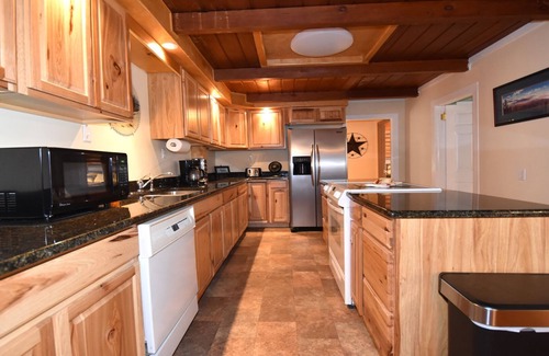 Candler Cabin | Log Cabin, Wood Burning Fireplace, Hot Tub, Pool, Pet Friendly, Asheville, NC